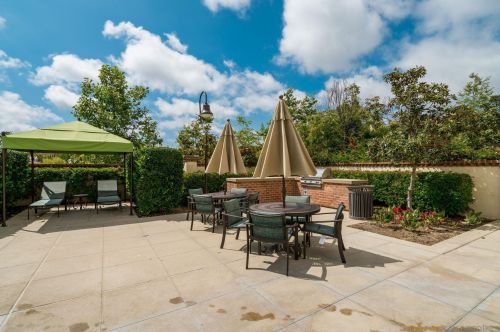 6962 Feldspar Pl, Carlsbad CA  92009-5212 exterior