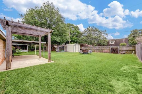 729 Dartmouth Ln, Deer Park TX  77536-6309 exterior