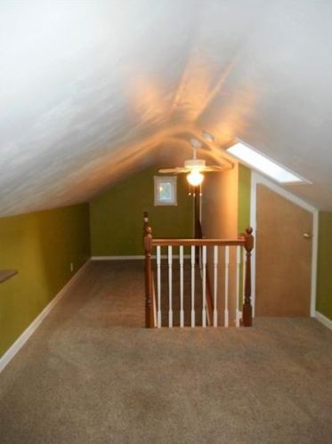 2043 Hulton Rd, Verona PA  15147-3806 exterior