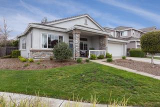 2001 Cross Creek St, Petaluma CA  94954-1817 exterior