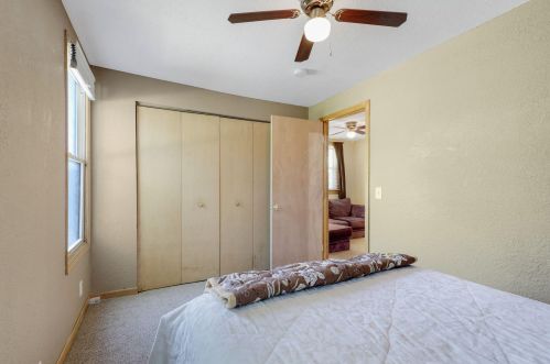 3236 James Ave, Minneapolis MN 55412-2442 exterior