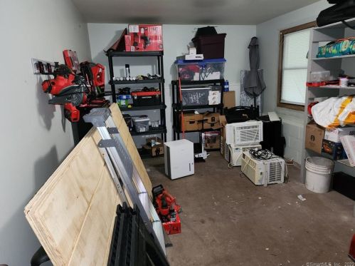 36 Pratt St, Norwich CT  06360-3733 exterior