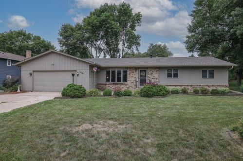 1404 Pioneer Ct, Waterford, MN 55057-2935