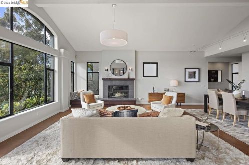 6310 Contra Costa Rd, Oakland CA 94618-2144 exterior