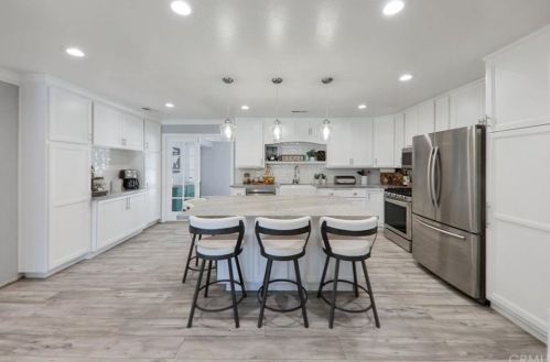 611 North Pl, Redlands CA  92373-5807 exterior