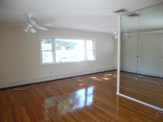 29 Sunset Ave, Staten Island NY  10314-5038 exterior