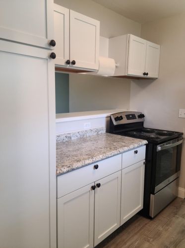 8905 Daly Rd, Cincinnati OH 45231-4635 exterior