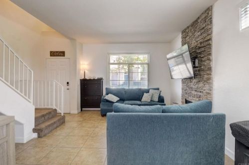 1313 Bethany Pl, El Cajon CA  92021-5047 exterior