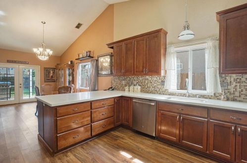 3737 Van Dusen Ave, Riverbank CA  95367-3030 exterior