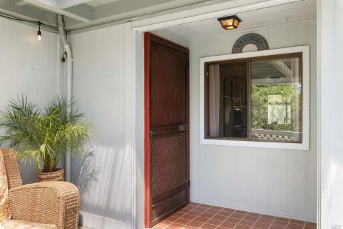 675 Starr Dust Ct, Lakeport CA  95453-6976 exterior