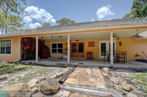 2811 G Rd, Town Of Loxahatchee Groves, FL 33470-4730