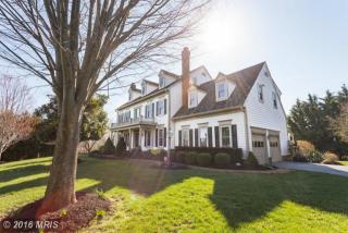 7433 Vale View Dr, Warrenton, VA 20186-6111