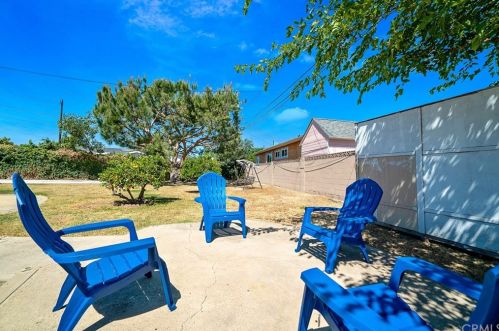 13371 Neptune Ct, Garden Grove CA  92843-2724 exterior