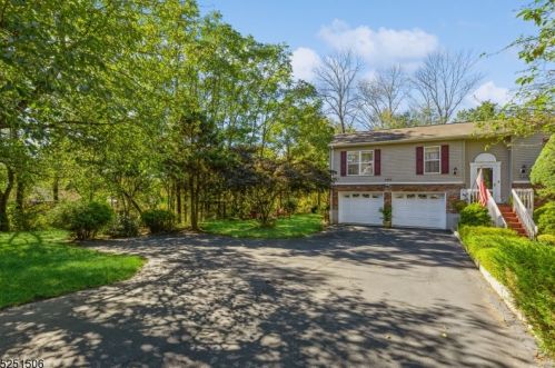 165 Germantown Rd, West Milford Lakes, NJ 07480-3603