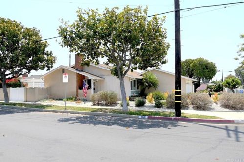 1370 212th St, Torrance, CA 90501-2303