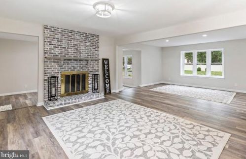 4 Whippoorwill Dr, Erial NJ  08081-9329 exterior