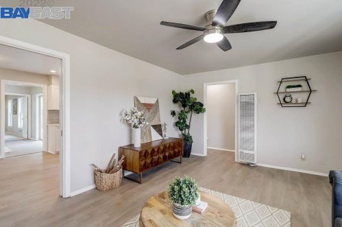 1513 142nd Ave, San Leandro CA  94578-1707 exterior