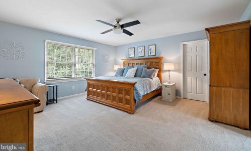 106 Longfields Way, Downingtown PA  19335-4486 exterior