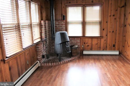 4603 Naamans Creek Rd, Boothwyn PA  19060-2214 exterior