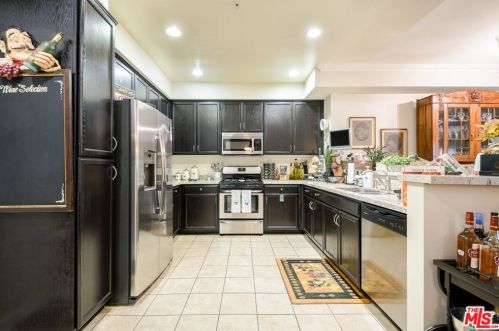 4742 Sepulveda, Van Nuys CA 91402-4344 exterior