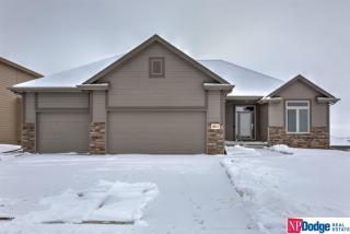 8011 193rd St, Gretna, NE 68028-4392