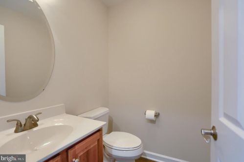 885 Crooked Stick Dr, Navy Sup Dpt PA  17050-2298 exterior