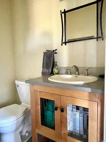 3331 Zaina Ln, Ukiah CA  95482-6962 exterior