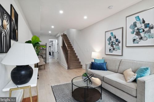 1416 A St, Washington DC  20003-1523 exterior