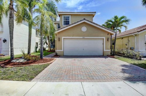 2053 149th Ave, Hollywood FL 33027-4340 exterior