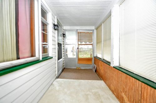 1718 6th Ave, Beaver Falls PA  15010-4009 exterior