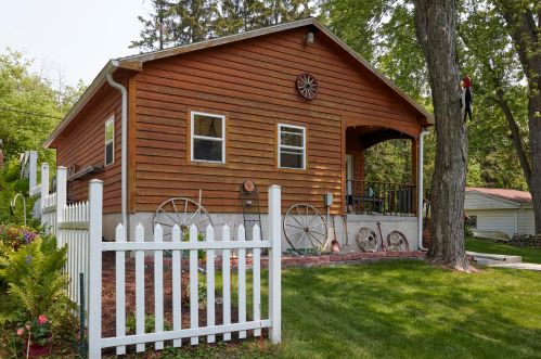 5375 Quaas Dr, West Bend WI  53095-8719 exterior