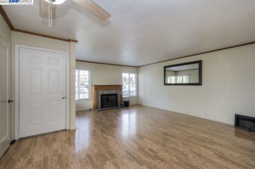 15519 Usher St, San Lorenzo, CA 94580-1622