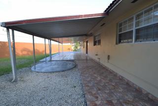 2526 107th Ct, Miami FL  33165-2459 exterior