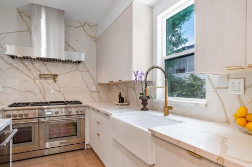 4552 Ethel Ave, North Hollywood CA  91605-4703 exterior