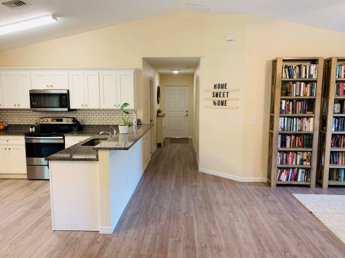 6185 6 Pl, Vero Beach FL  32968-4165 exterior