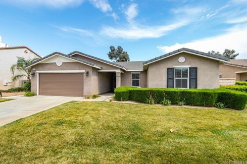 218 Finley Ave, Beaumont, CA 92223-7513