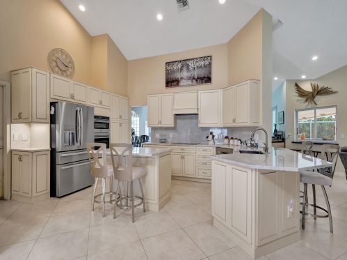 6806 Newport Lk Cir, Boca Raton FL 33496-3004 exterior