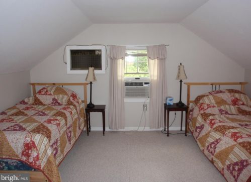 6601 Fisher Ave, Falls Church VA  22046-1816 exterior