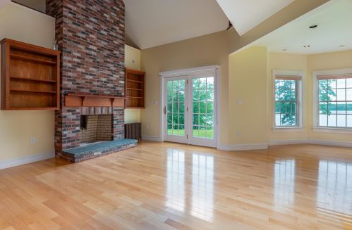 36 Three Rivers Farm Rd, Dover, NH 03820-5105