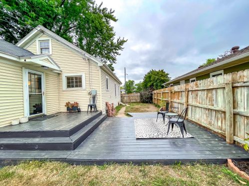 2230 Jackson St, La Crosse WI  54601-5903 exterior