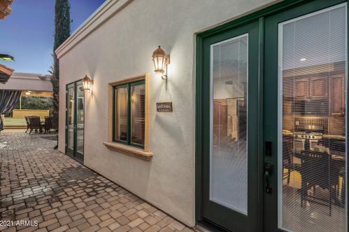 5909 Solcito Ln, Scottsdale AZ 85250-5514 exterior