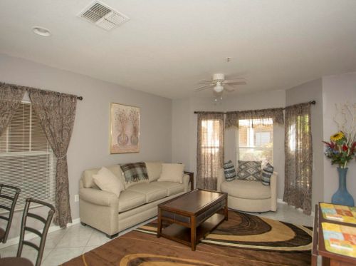 5025 Fairways Cir, Vero Beach FL  32967-7386 exterior