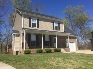 2716 Arthurs Ct, Clarksville, TN 37040-4999