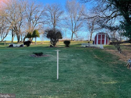 30 Sunset Vw St, Spring Grove PA 17362-7990 exterior