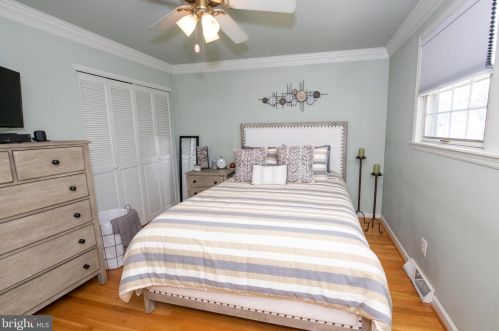 188 Windsor Ave, Southampton PA  18966-3334 exterior