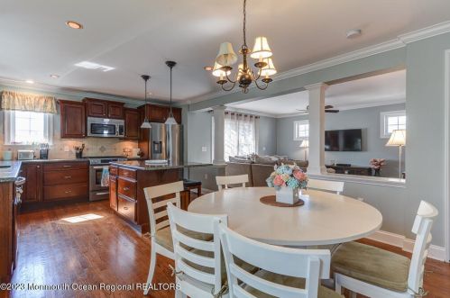 416 Carter Ave, Point Pleasant Beach NJ  08742-4105 exterior