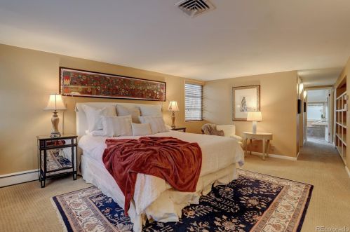 2475 Jackson St, Denver CO 80210-5638 exterior