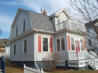 328 State St, Hartford WI  53027-1036 exterior
