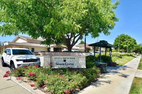 1621 Shepherd Dr, Lake Nacimiento CA  93446-3625 exterior