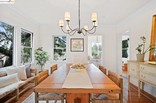 1230 Holman Rd, Oakland CA  94610-2541 exterior